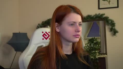 Snapshot of doll_lesli chatting on January 28, 2:31 pm Your doll Lesli online show from January 28, 2:31 pm