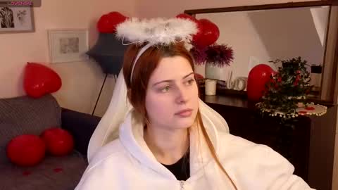 Snapshot of doll_lesli chatting on February 15, 2:44 pm Your doll Lesli online show from February 15, 2:44 pm