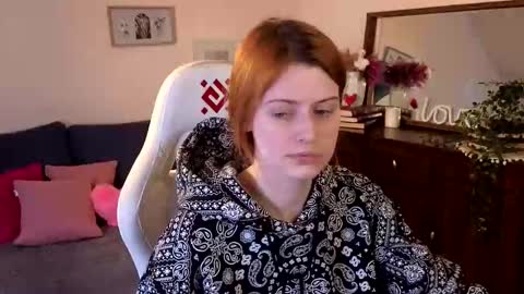 Snapshot of doll_lesli chatting on March 7, 2:45 pm Your doll Lesli online show from March 7, 2:45 pm