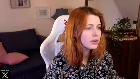 Snapshot of doll_lesli chatting on March 11, 5:24 pm Your doll Lesli online show from March 11, 5:24 pm