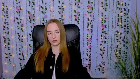 doll_vey online show from March 4, 3:26 pm