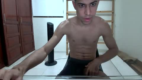 DollarHot30 online show from December 24, 4:11 am