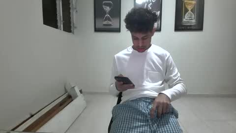 DollarHot30 online show from January 5, 6:02 am