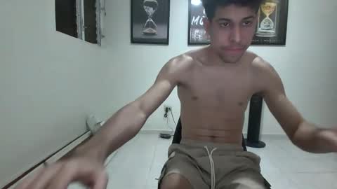 DollarHot30 online show from January 9, 10:52 pm