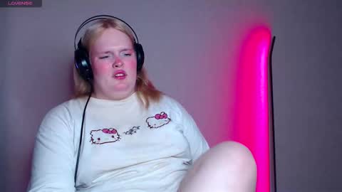 Miss Rose online show from October 31, 5:36 pm