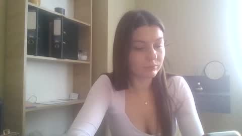 Snapshot of dollyroma chatting on October 30, 8:49 am DollyRoma online show from October 30, 8:49 am