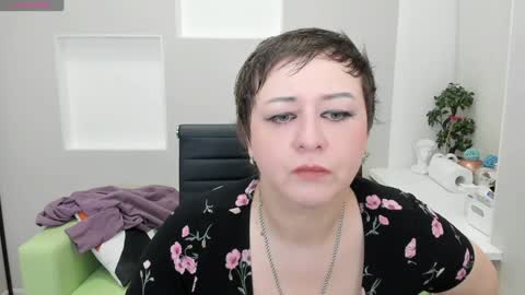 Snapshot of doloressea chatting on December 8, 5:29 am DoloresSea online show from December 8, 5:29 am