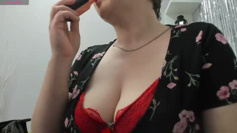 Snapshot of doloressea chatting on January 5, 6:02 am DoloresSea online show from January 5, 6:02 am