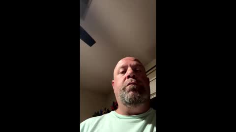 Snapshot of dolphin22356 chatting on November 8, 9:42 am Ben Dover online show from November 8, 9:42 am