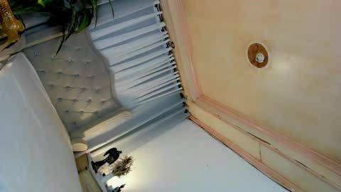 CALL ME BABY BELLA online show from September 24, 7:17 pm