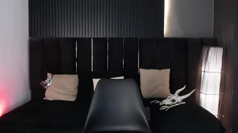 Snapshot of dominic_ghost chatting on October 18, 10:10 pm Dominic online show from October 18, 10:10 pm