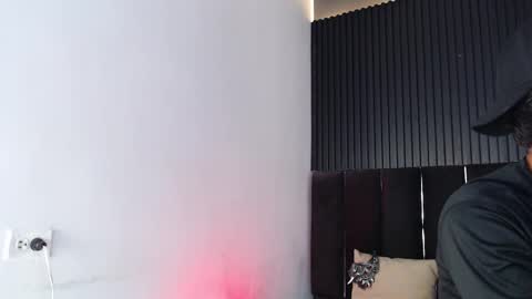 Snapshot of dominic_ghost chatting on October 22, 9:36 pm Dominic online show from October 22, 9:36 pm