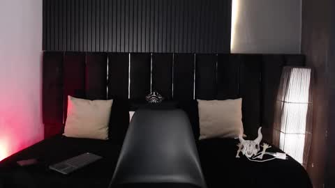 Snapshot of dominic_ghost chatting on October 30, 10:21 pm Dominic online show from October 30, 10:21 pm