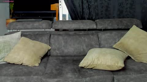 SANTI  independent model online show from February 19, 5:16 am