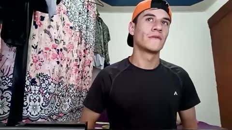 Snapshot of dominic_radccliffe chatting on December 21, 1:26 am Your real love online show from December 21, 1:26 am