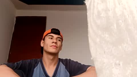 Snapshot of dominic_radccliffe chatting on December 29, 8:58 pm Your real love online show from December 29, 8:58 pm