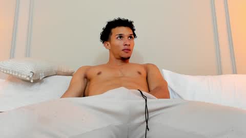 Dominick Star online show from December 17, 9:50 am