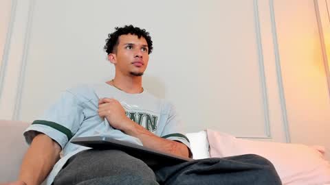 Dominick Star online show from January 16, 9:27 am