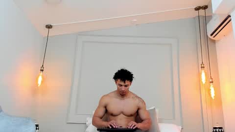 Dominick Star online show from February 4, 9:17 am