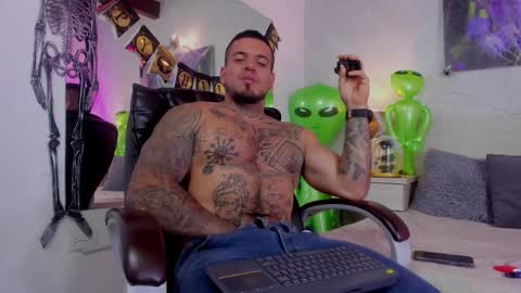 dominickane online show from October 30, 11:33 am