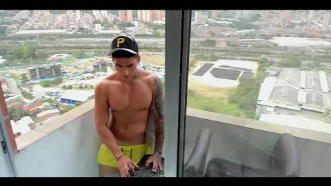 Only fans Ronnie col---InstaRonniecolleman  online show from February 15, 10:21 pm