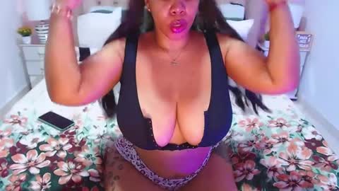 Donna online show from October 3, 4:09 am