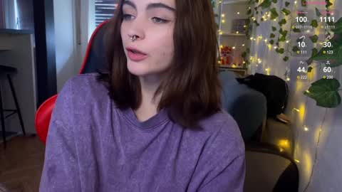 Snapshot of dorfmatratze_ chatting on February 14, 9:24 am Alice online show from February 14, 9:24 am