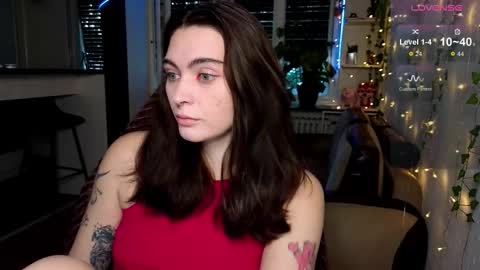 Snapshot of dorfmatratze_ chatting on September 19, 4:47 am Alice online show from September 19, 4:47 am