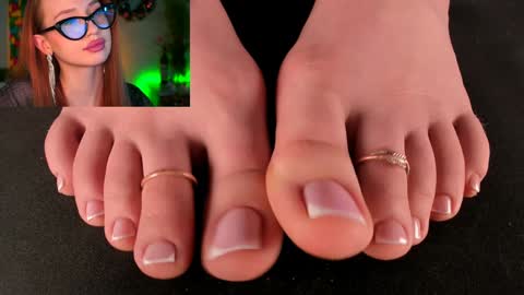 Snapshot of dorothygilbert chatting on December 21, 3:31 pm Next stream November 24 online show from December 21, 3:31 pm