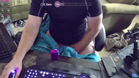 DotYourEyezez  online show from December 6, 6:06 pm