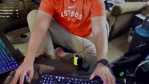 DotYourEyezez  online show from March 12, 2:45 pm