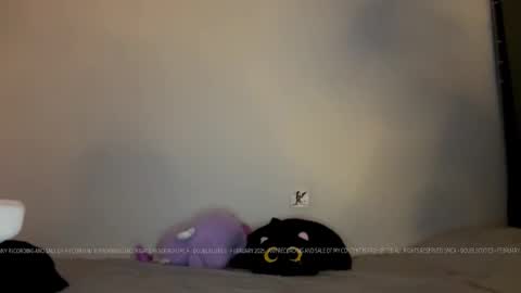 Lana  Eva  dont forget to give us a thumb up online show from March 3, 6:44 pm