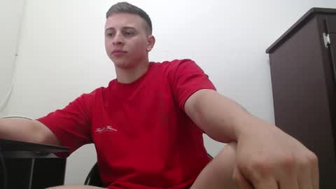 draco_boy2000 online show from October 8, 11:02 pm