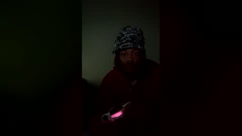 Snapshot of dracorevenge chatting on December 17, 2:12 pm dracorevenge online show from December 17, 2:12 pm