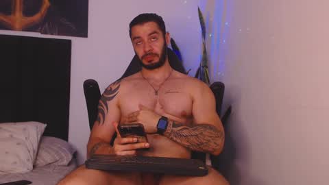 Snapshot of drake_cole11 chatting on January 25, 3:19 am drake_cole11 online show from January 25, 3:19 am