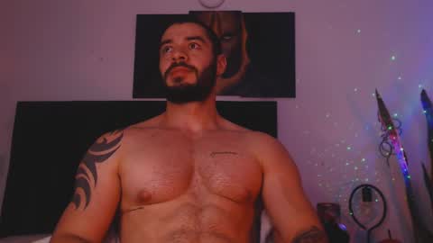 Snapshot of drake_cole11 chatting on March 7, 1:42 am drake_cole11 online show from March 7, 1:42 am