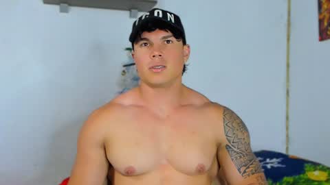 drake_xion1 online show from December 31, 2:14 pm