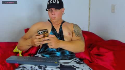 drake_xion1 online show from February 2, 2:06 am