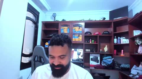Snapshot of drako_argenti_ chatting on January 3, 7:39 pm Drako online show from January 3, 7:39 pm