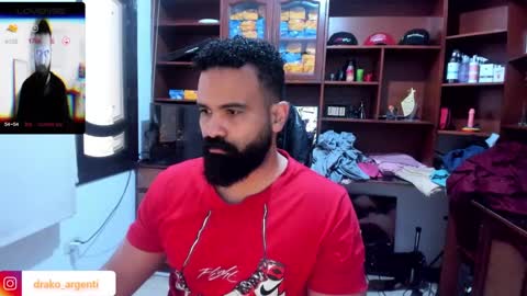 Snapshot of drako_argenti_ chatting on January 9, 1:02 pm Drako online show from January 9, 1:02 pm