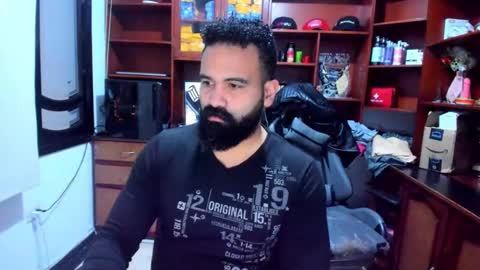 Snapshot of drako_argenti_ chatting on January 17, 12:21 pm Drako online show from January 17, 12:21 pm