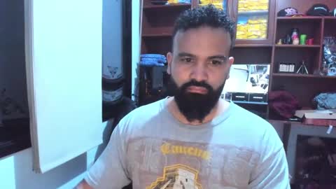 Snapshot of drako_argenti_ chatting on February 9, 3:11 am Drako online show from February 9, 3:11 am