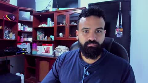 Snapshot of drako_argenti_ chatting on March 12, 4:08 am Drako online show from March 12, 4:08 am