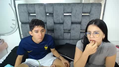 -- nicolle and jhon -- online show from February 14, 10:38 am