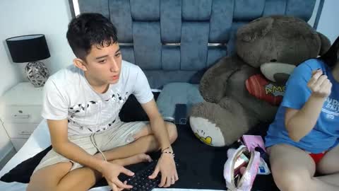 -- nicolle and jhon -- online show from March 8, 5:07 am