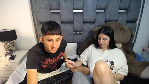 -- nicolle and jhon -- online show from March 12, 9:02 am