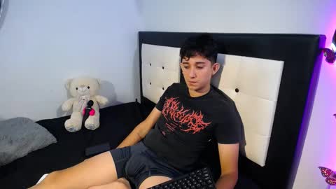 -- nicolle and jhon -- online show from September 22, 8:00 pm