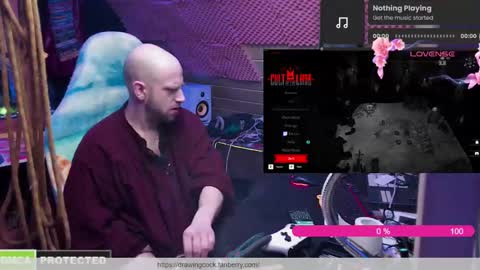 Snapshot of drawingcock chatting on February 11, 10:48 am drawingcock online show from February 11, 10:48 am