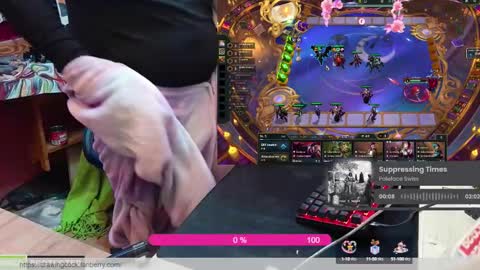 Snapshot of drawingcock chatting on February 20, 7:19 pm drawingcock online show from February 20, 7:19 pm