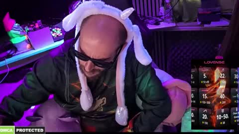 Snapshot of drawingcock chatting on October 3, 11:35 pm drawingcock online show from October 3, 11:35 pm